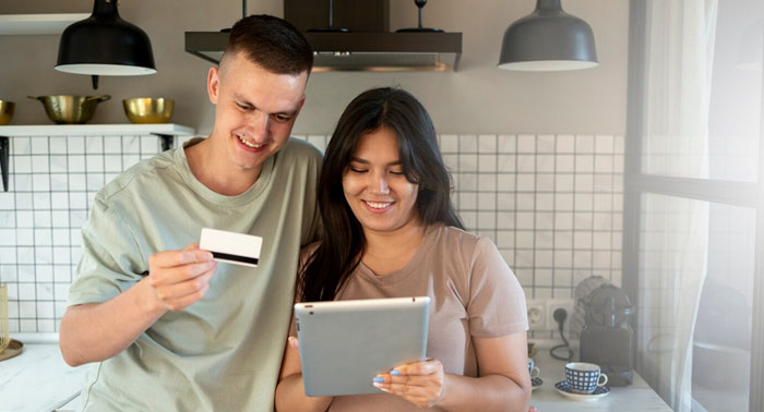 How to Get a Cash Advance Loan Online Instantly Without Visiting a Store