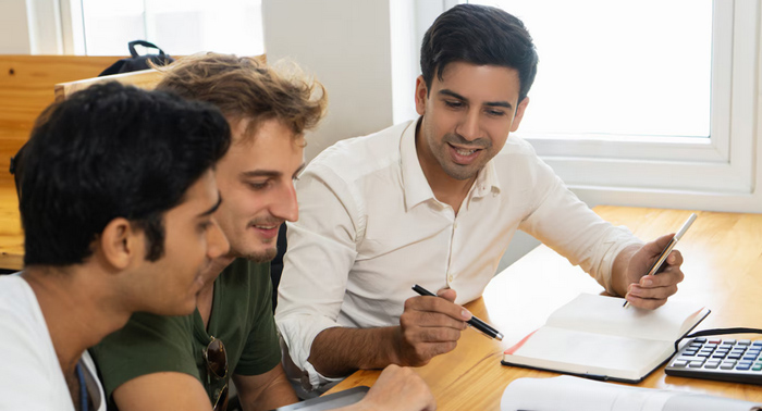 The Complete Guide to Payday Loans: How They Work & When to Use Them